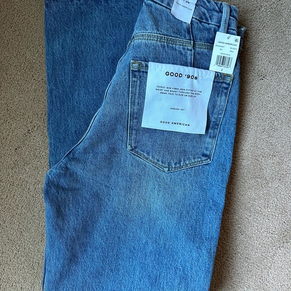Good American Denim - Good American jeans size 2/26.  NWT. Good ‘90’s jeans.  Fitted at the waist